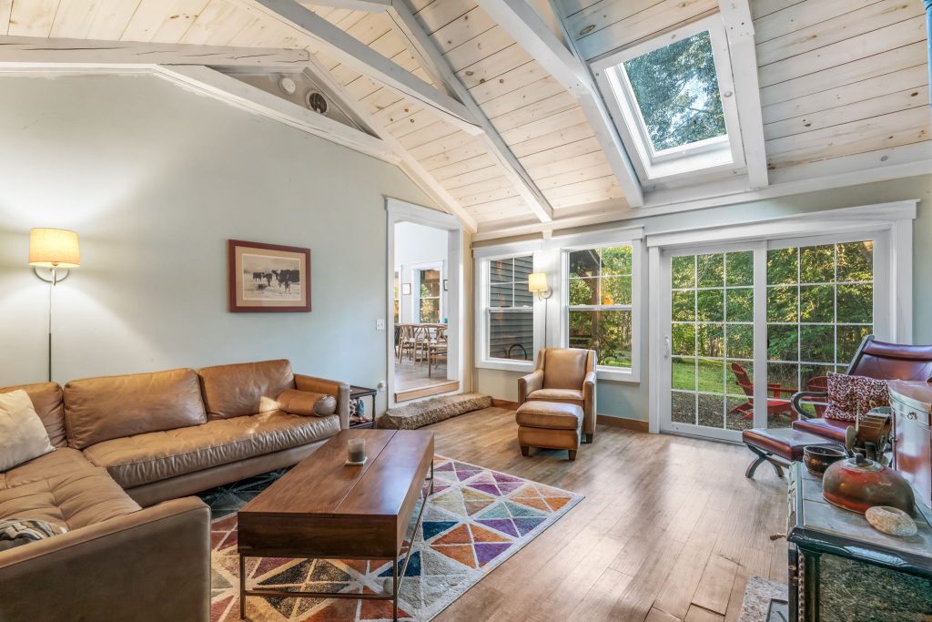 27-web-or-mls-633-morgan-bay-rd